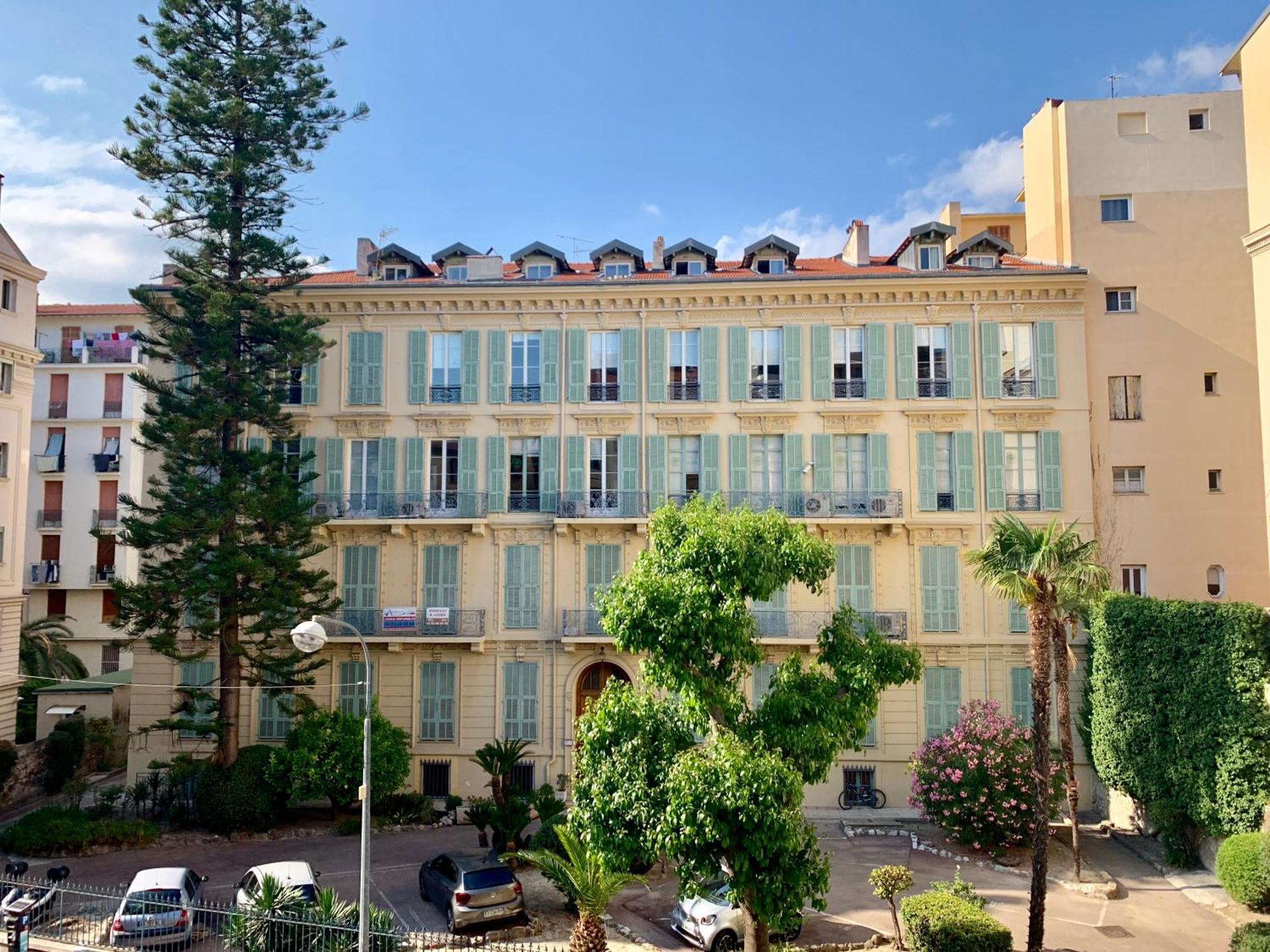 Appartement Nicois Au Coeur Du Triangle D'Or Ницца Экстерьер фото